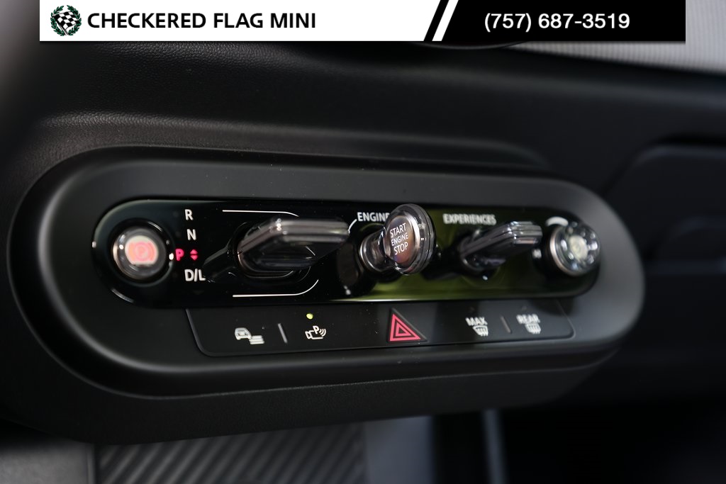 2025 Mini Cooper S Iconic photo 32