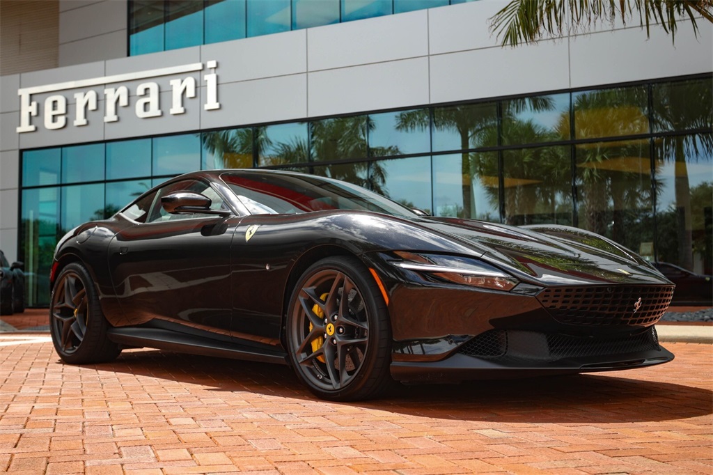 2023 Ferrari Roma Base photo 18