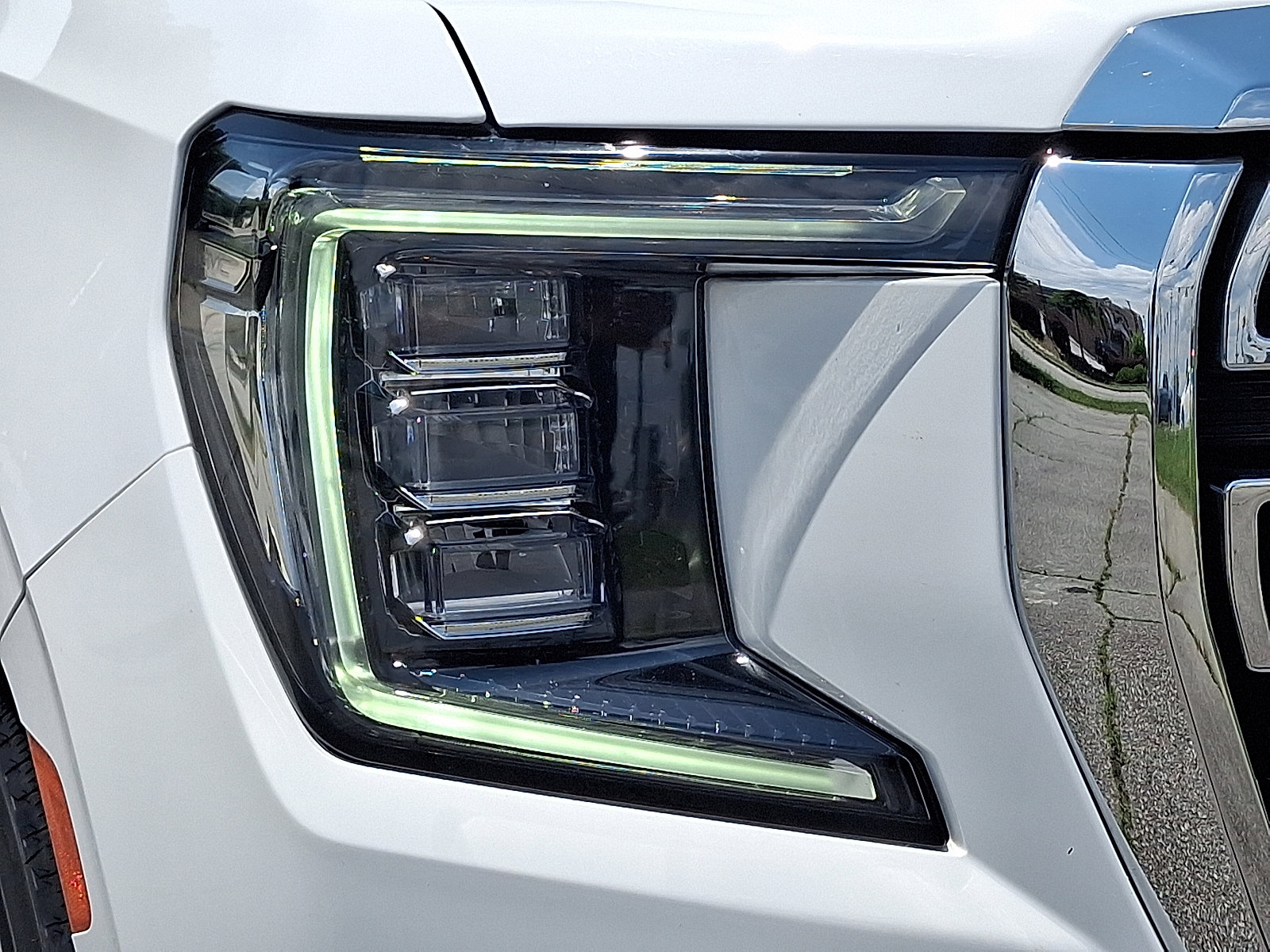 2024 Gmc Yukon XL SLT photo 7
