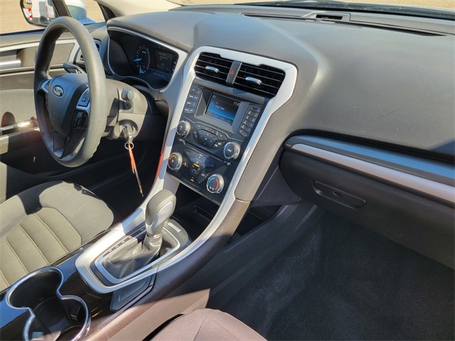 2014 Ford Fusion SE photo 18