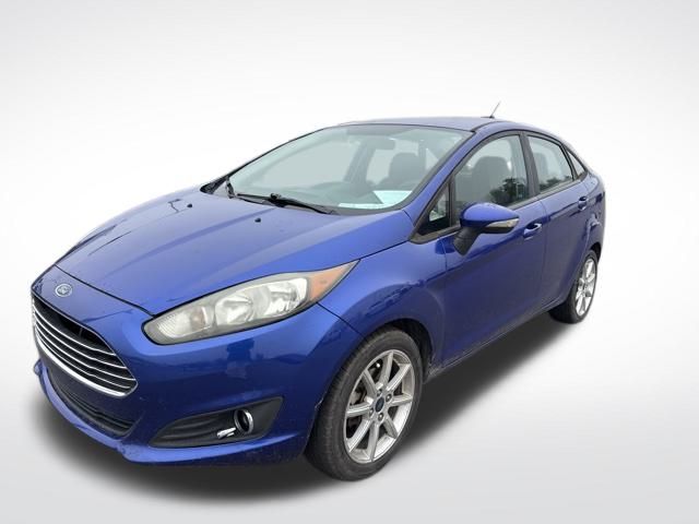 2015 Ford Fiesta SE's photo