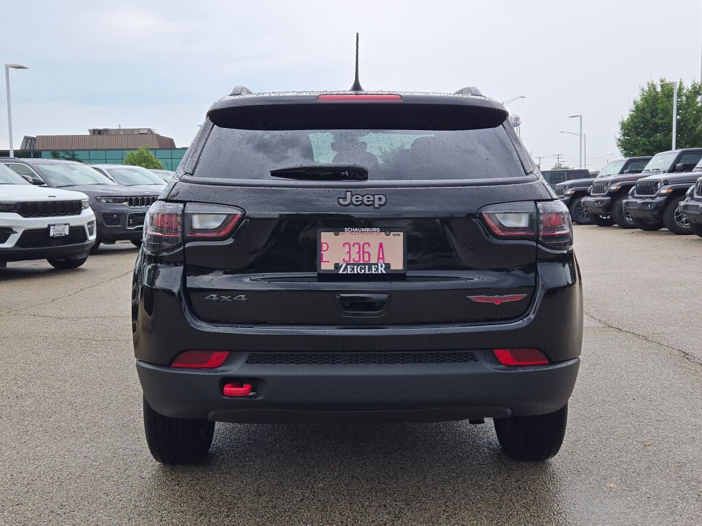 2022 Jeep Compass Trailhawk photo 11