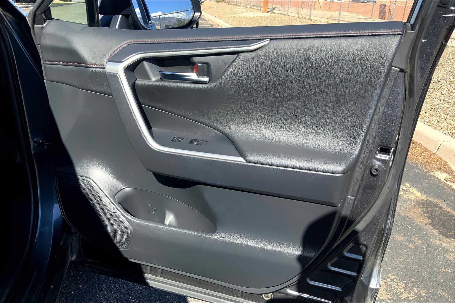 2023 Toyota RAV4 Prime XSE photo 19