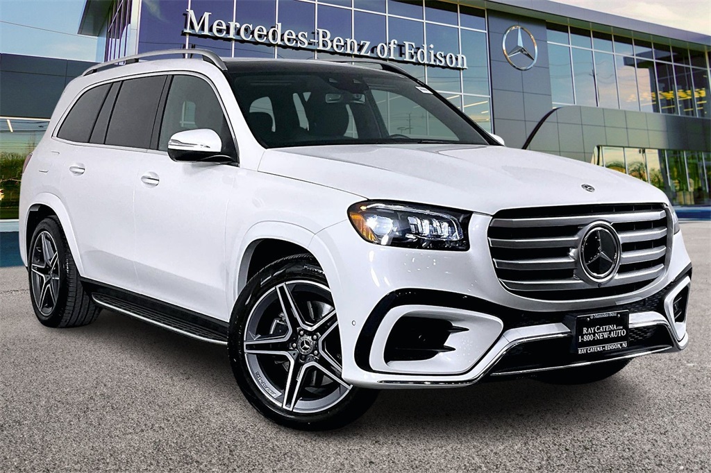 2025 Mercedes-Benz GLS Base's photo