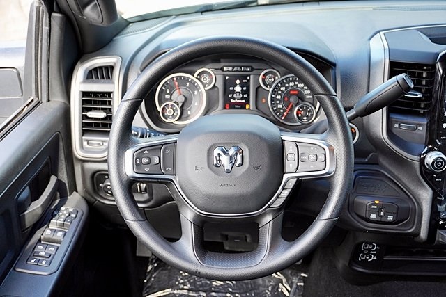 New 2026 Bright White Clear-Coat Exterior Paint RAM Tradesman image 25