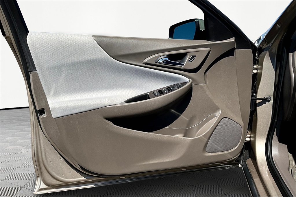 2022 Chevrolet Malibu LS photo 23