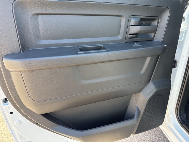 2024 Ram 3500 Tradesman photo 27
