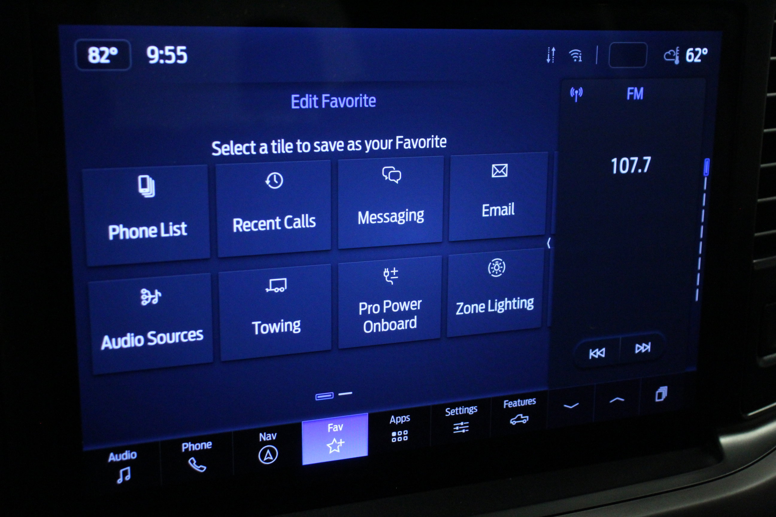 2024 Ford F-150 Lightning XLT photo 18
