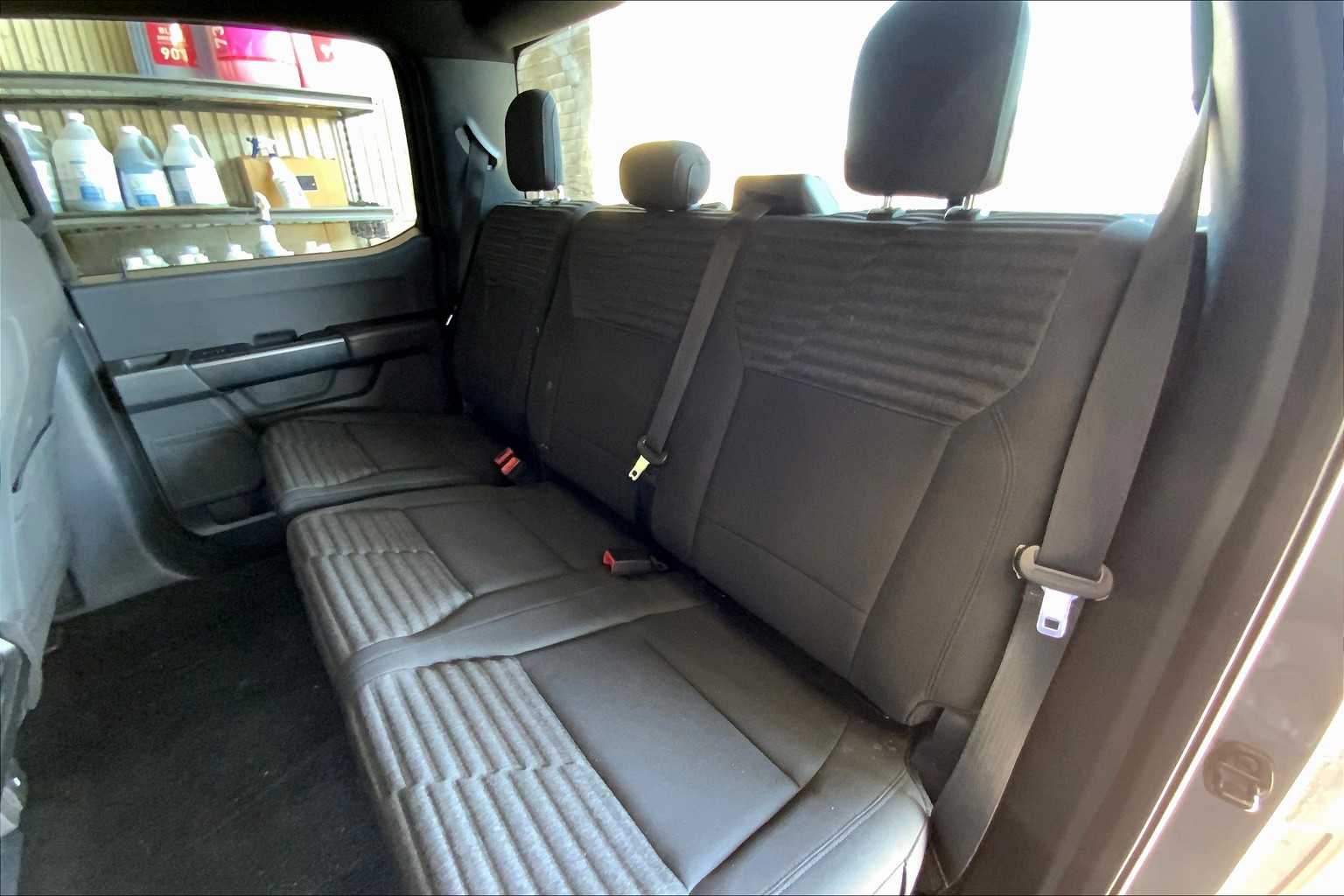 2021 Ford F-150 XL photo 18