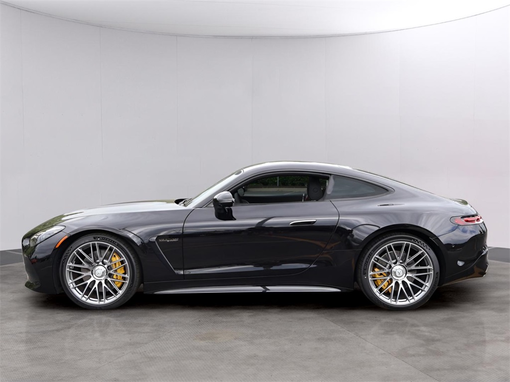 2025 Mercedes Benz AMG GT photo 3