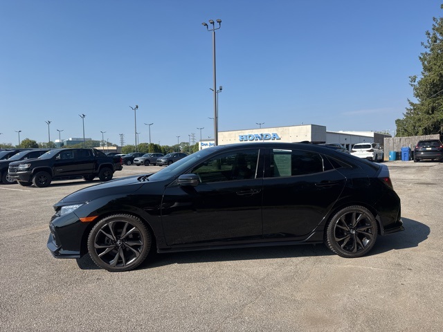 2018 Honda Civic Hatchback Sport Touring photo 25