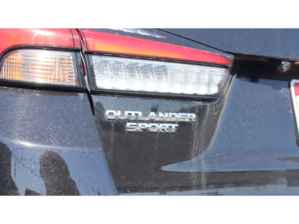 2024 Mitsubishi Outlander Sport ES photo 22