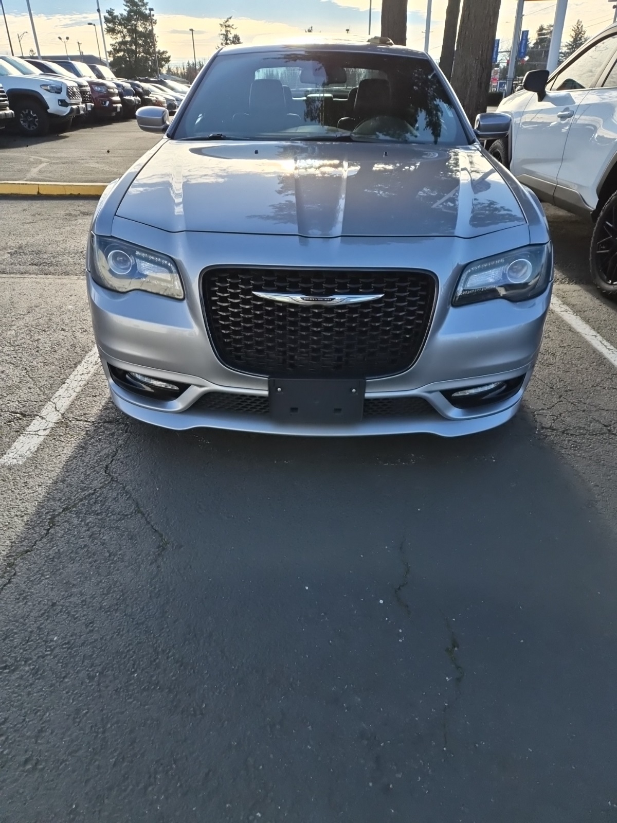 2017 Chrysler 300 S's photo
