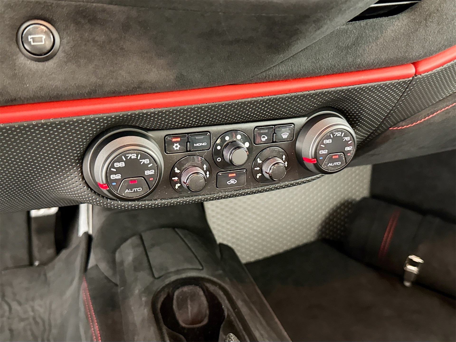 2020 Ferrari 488 Pista photo 11