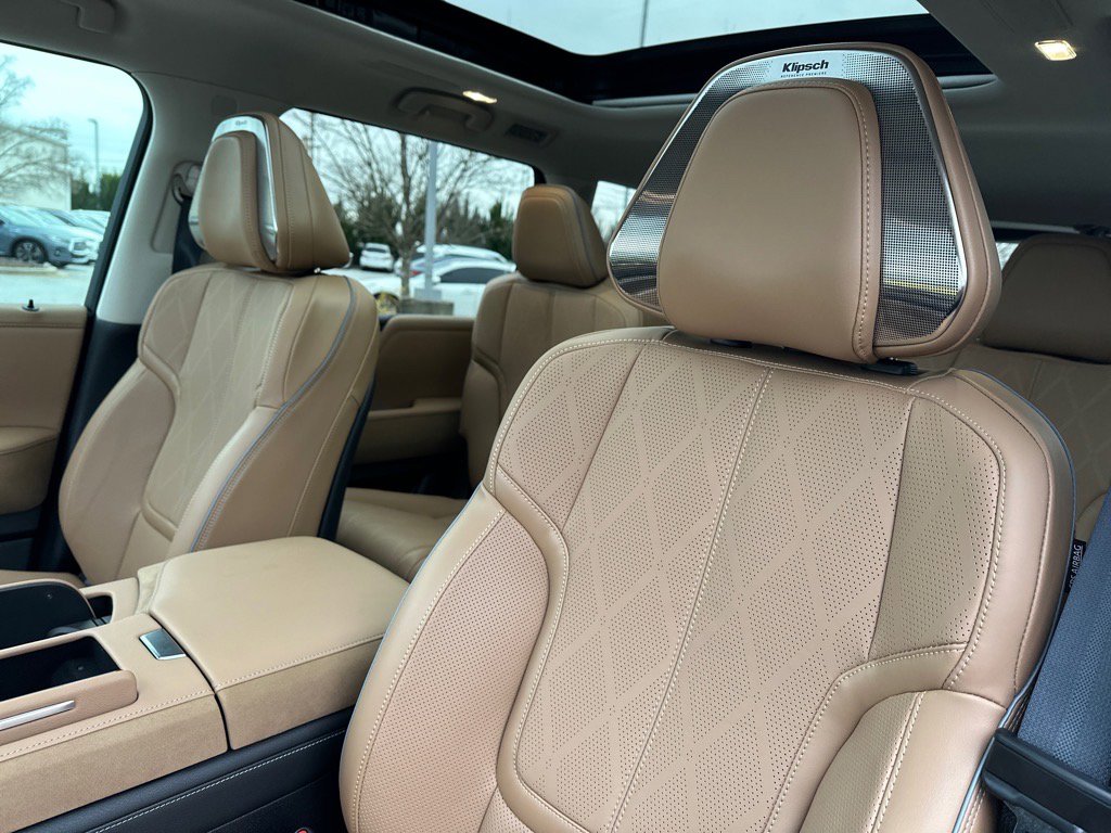 2025 Infiniti QX80 Sensory photo 23