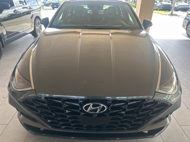 2022 Hyundai Sonata Limited photo 2