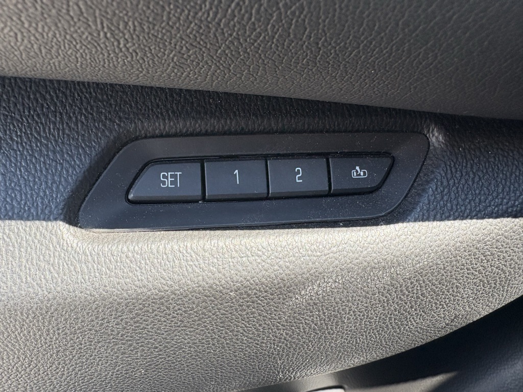 2015 Cadillac Escalade Premium photo 12