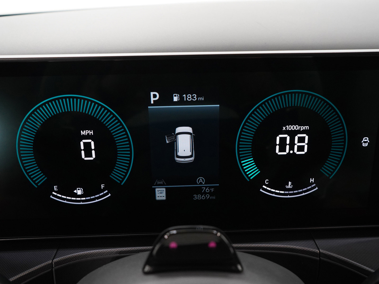 2025 Hyundai Santa Fe SEL photo 25