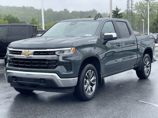 2025 Chevrolet Silverado 1500 LT photo 3