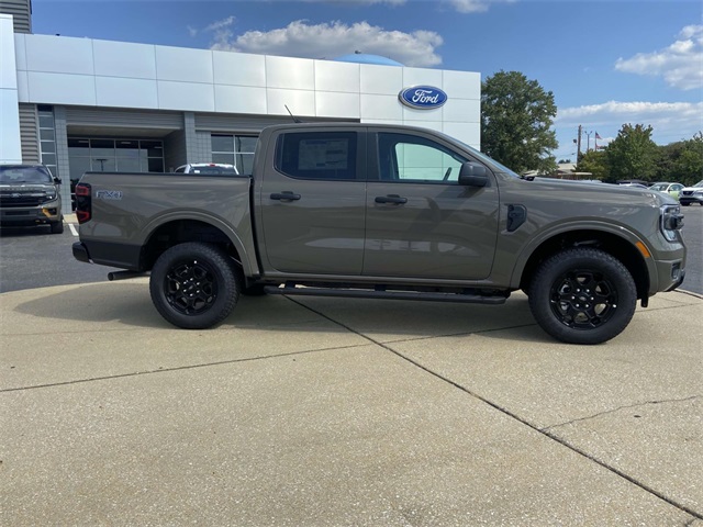 2025 Ford Ranger XLT photo 2