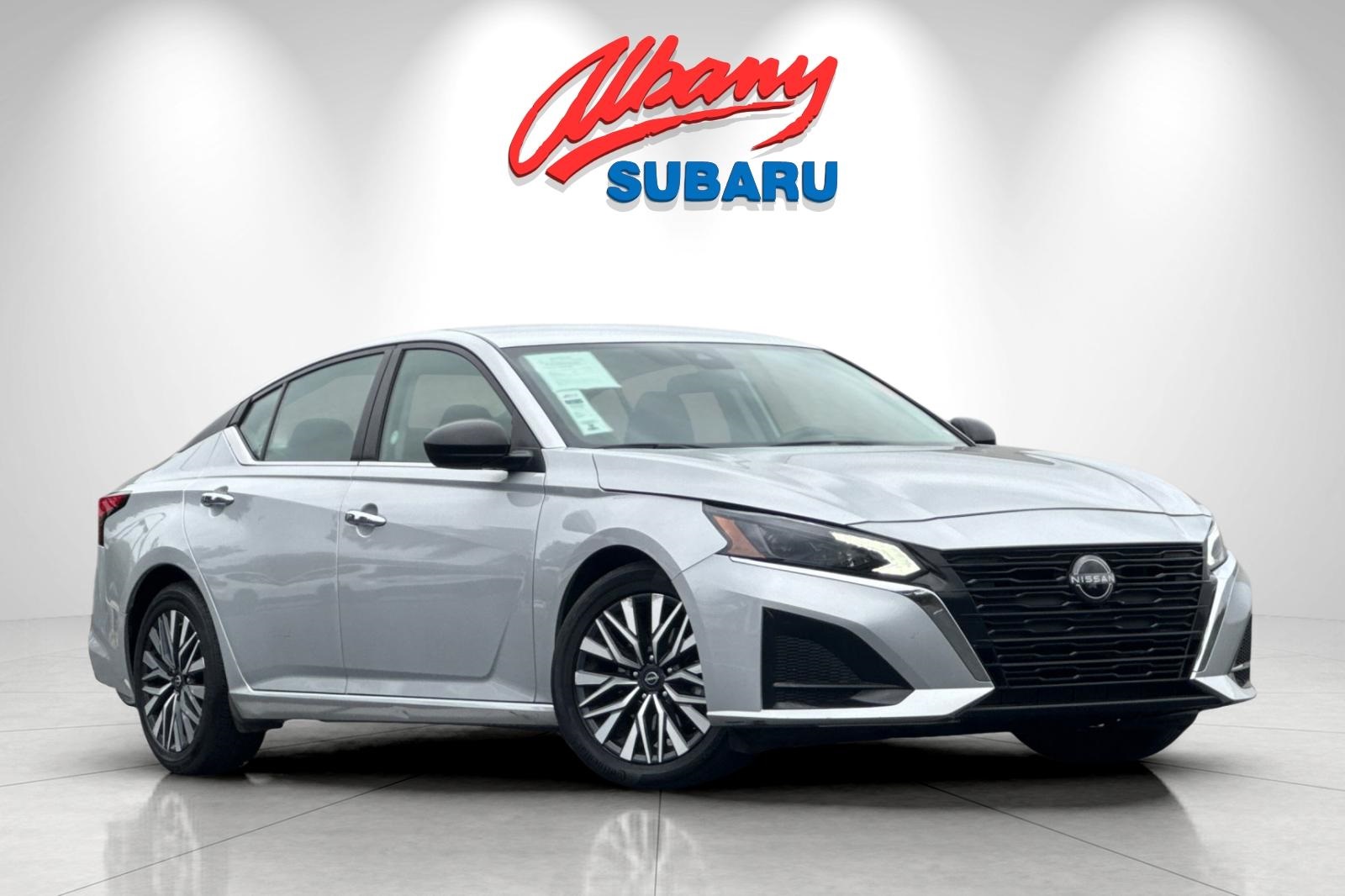2024 Nissan Altima 2.5 SV photo 2