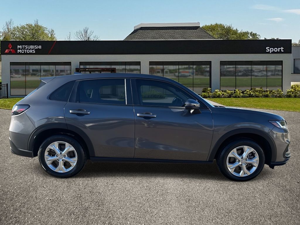 2023 Honda HR-V LX photo 2