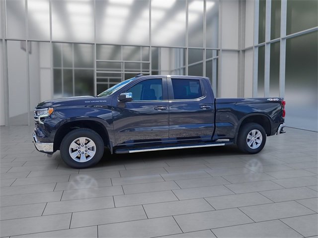 2024 Chevrolet Silverado 1500 LT photo 4