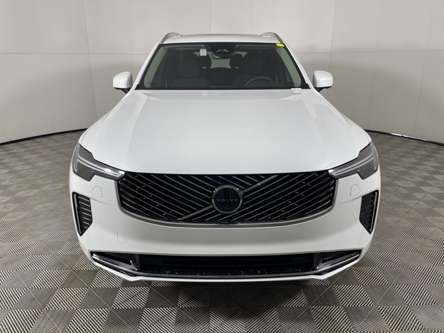 2025 Volvo XC90 AWD Plus photo 3