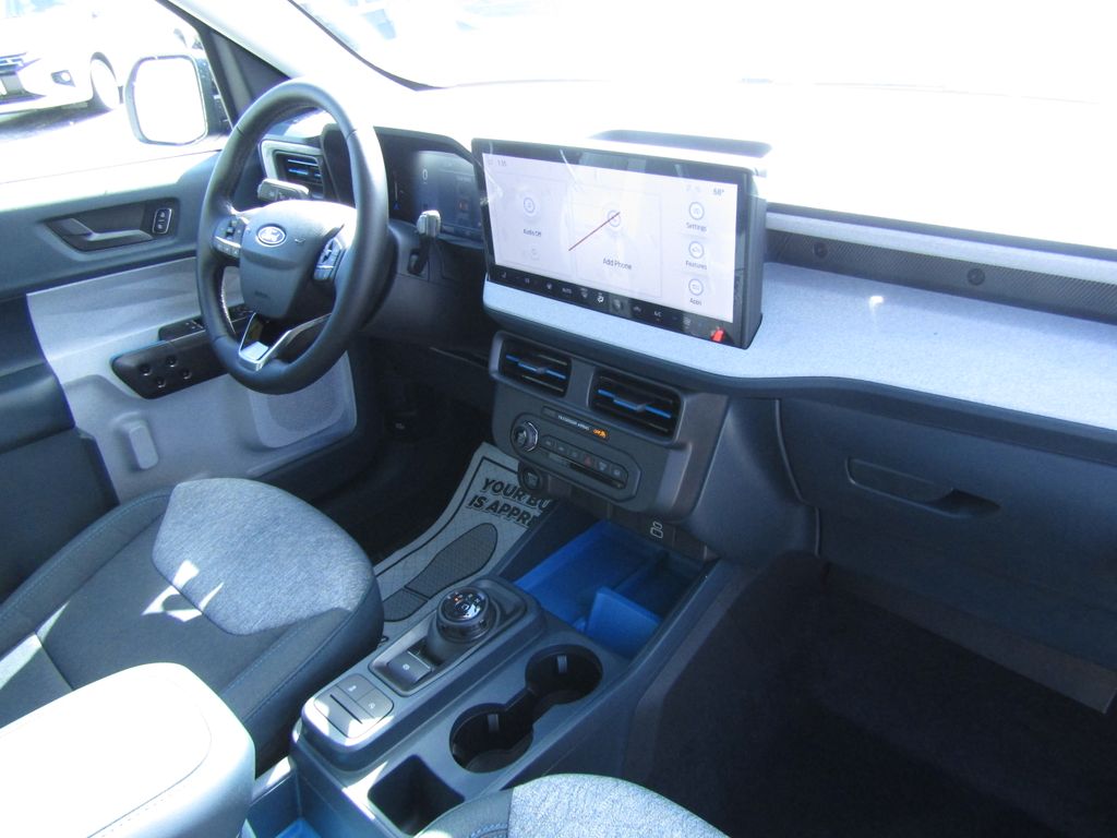 2025 Ford Maverick XLT photo 17