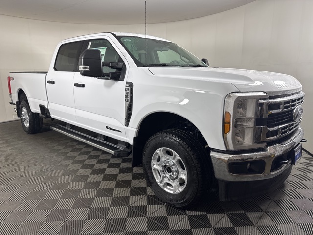 2026 Ford F-350 Super Duty XLT's photo