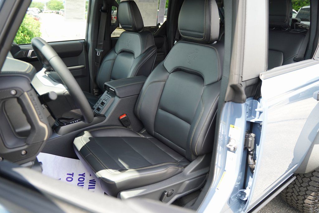 2025 Ford Bronco Badlands photo 10
