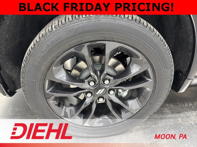 2026 Dodge Durango GT Blacktop photo 3