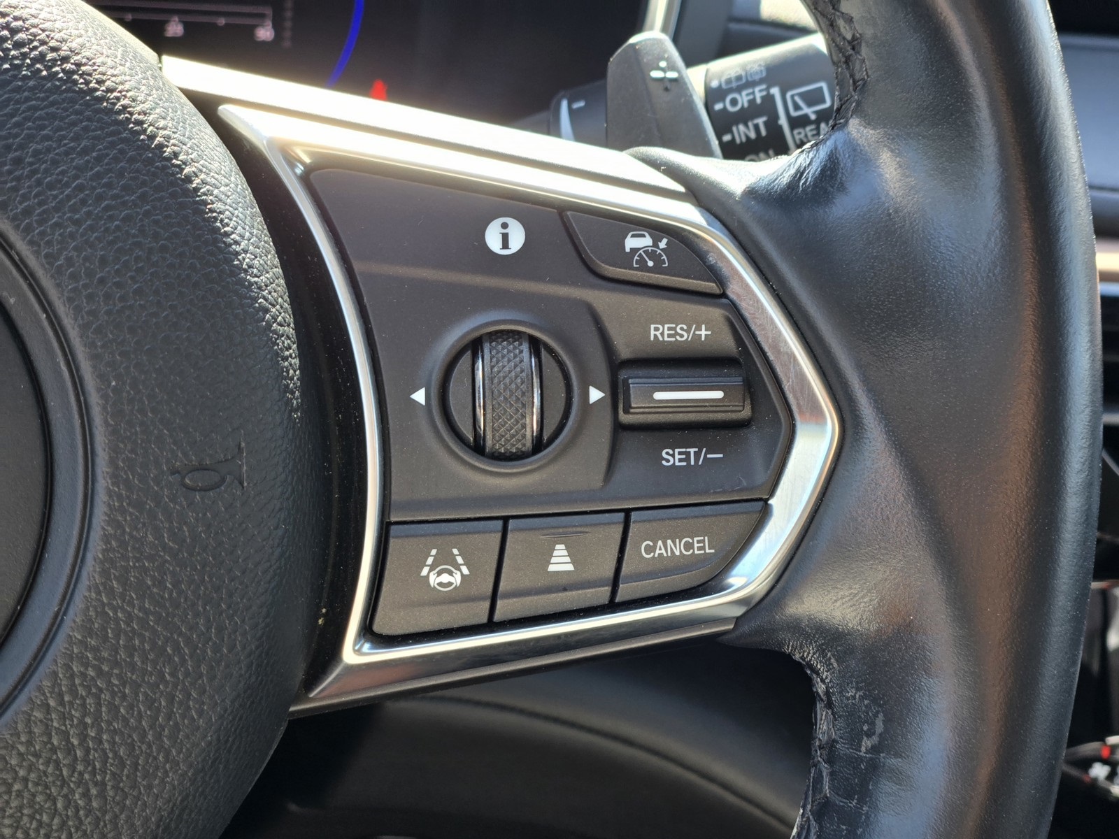 2022 Acura MDX Technology photo 18