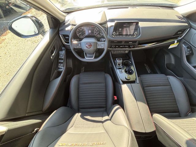 2026 Nissan Rogue SV photo 14
