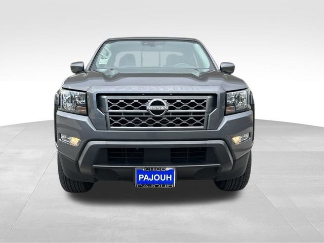2022 Nissan Frontier SV photo 2