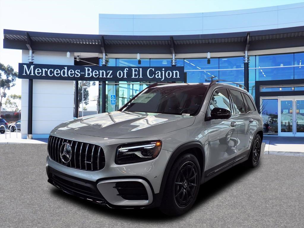 2026 Mercedes-Benz GLB AMG GLB 35's photo