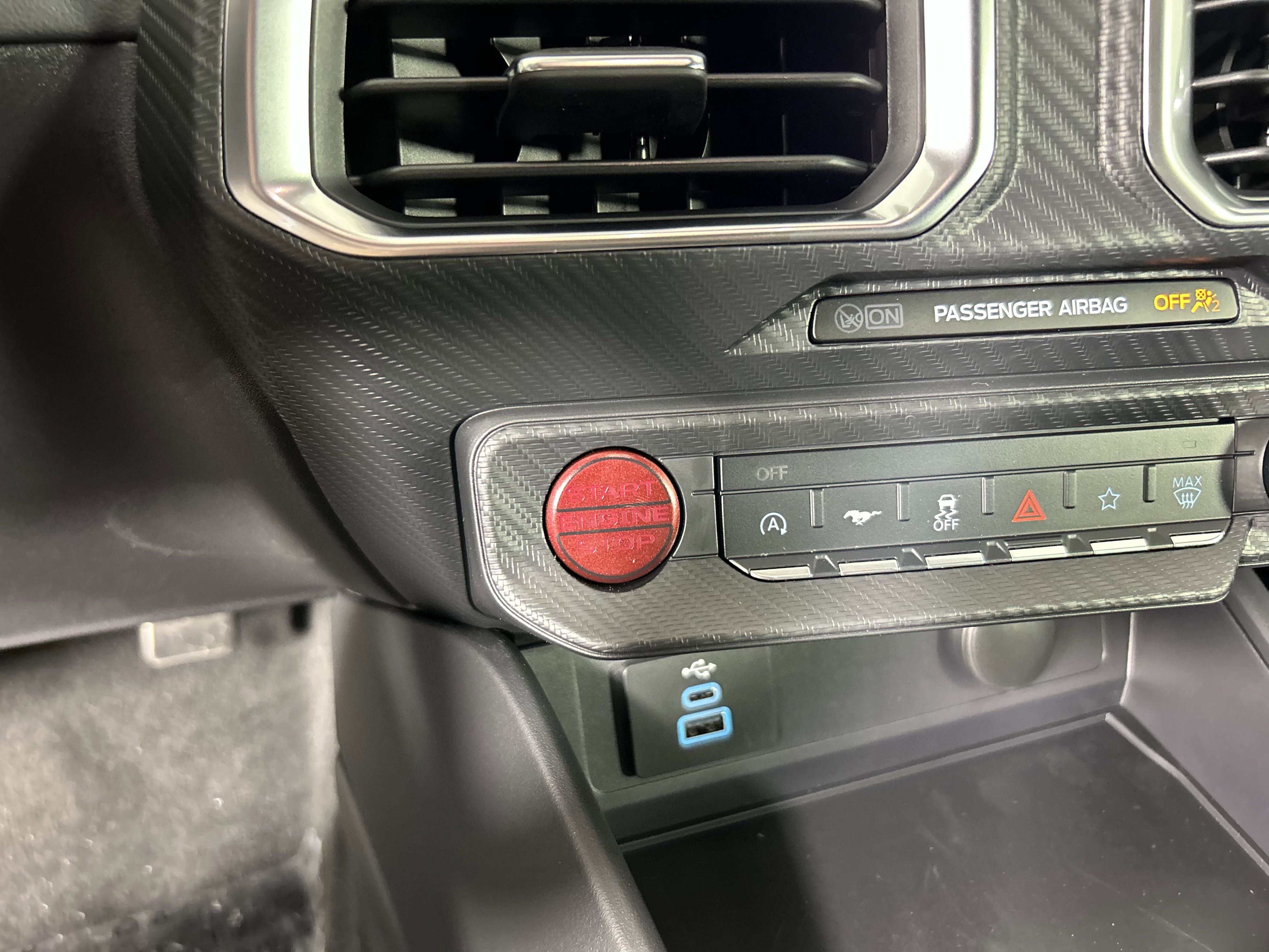 2025 Ford Mustang EcoBoost Premium photo 21
