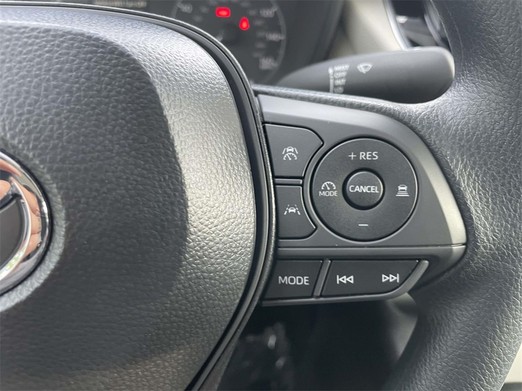 2025 Toyota Corolla LE photo 21