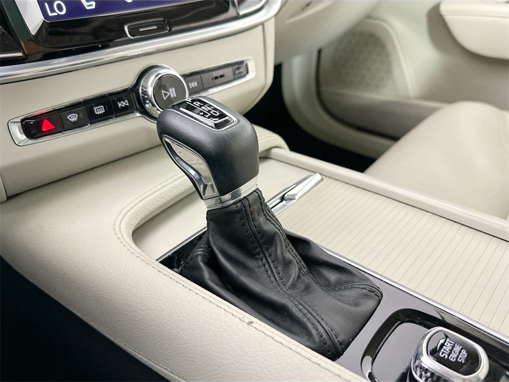 2019 Volvo V90 Cross Country T5 AWD photo 16