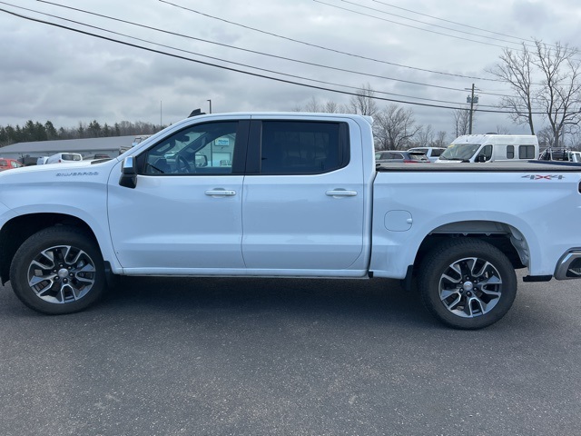 2023 Chevrolet Silverado 1500 LT photo 4