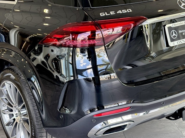 2026 Mercedes Benz GLE 450 4MATIC photo 3