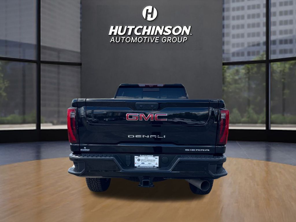2024 Gmc Sierra 2500 HD Denali photo 3