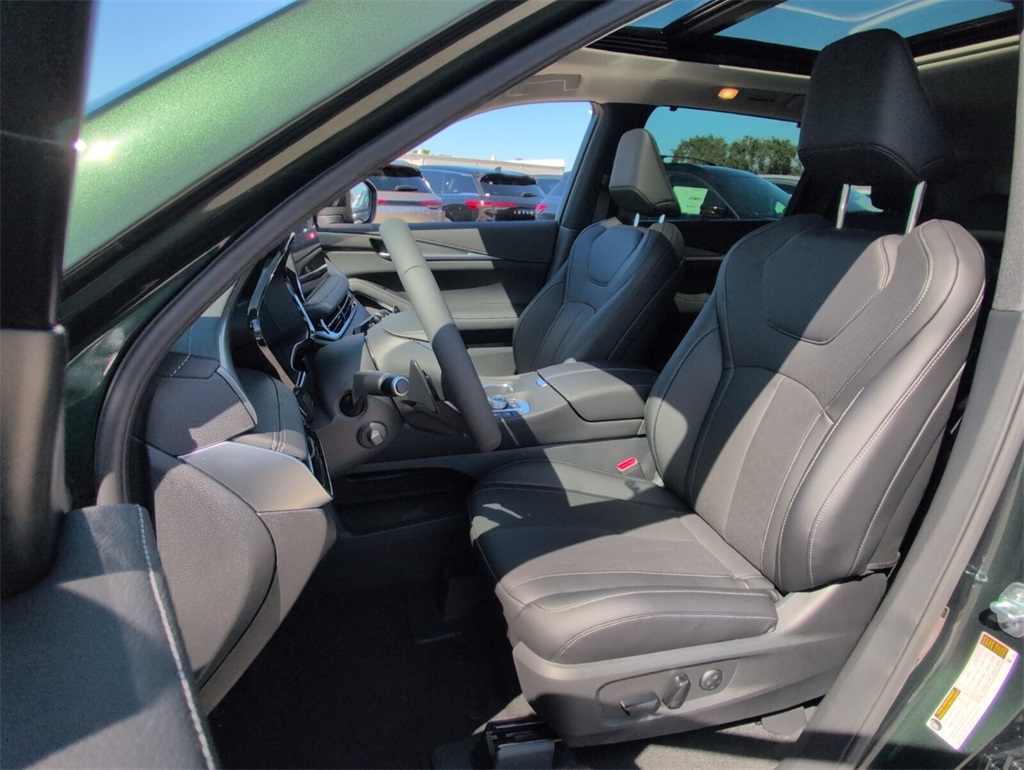 2026 Infiniti QX60 Luxe photo 4