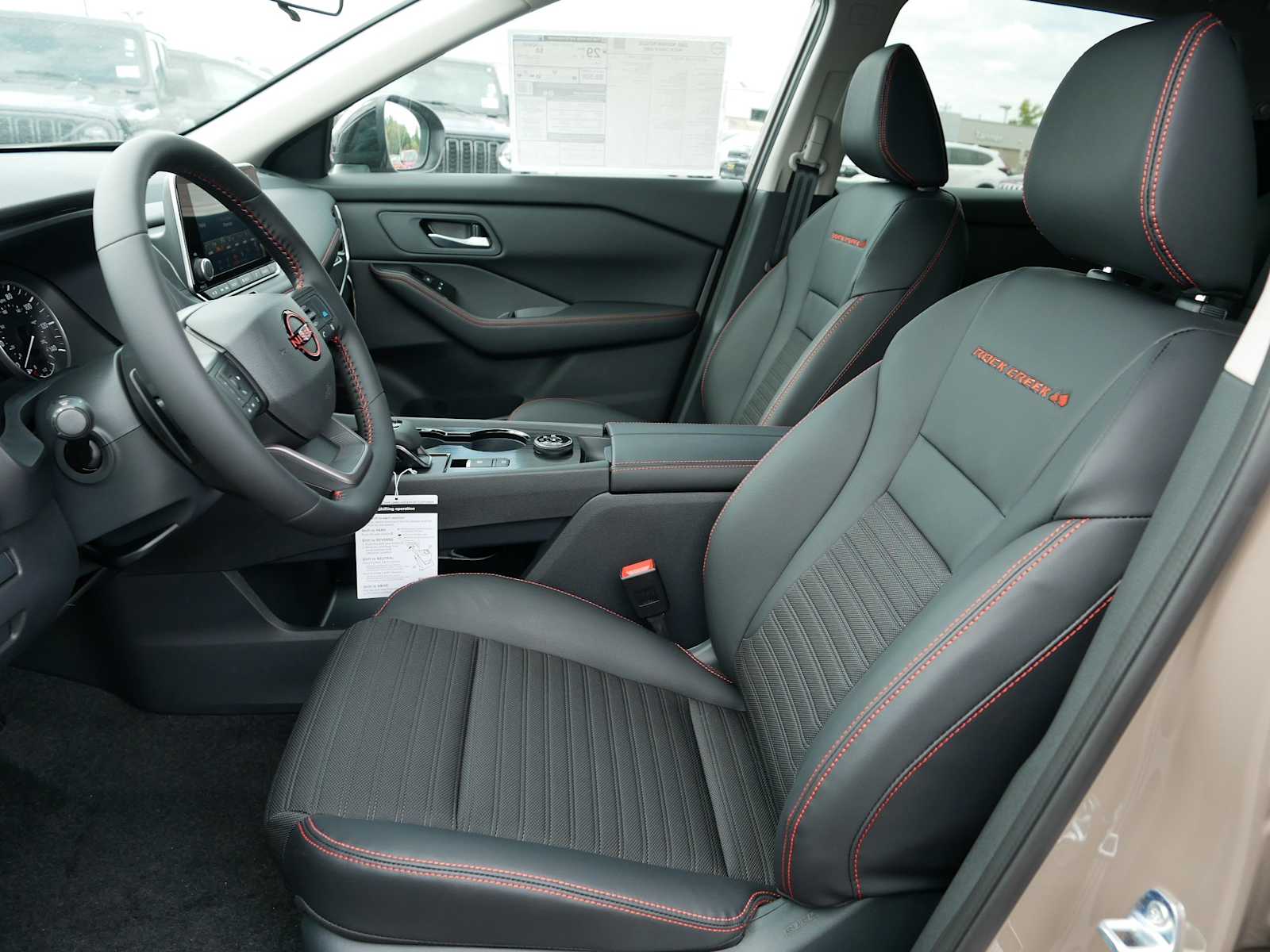 2026 Nissan Rogue SV photo 10