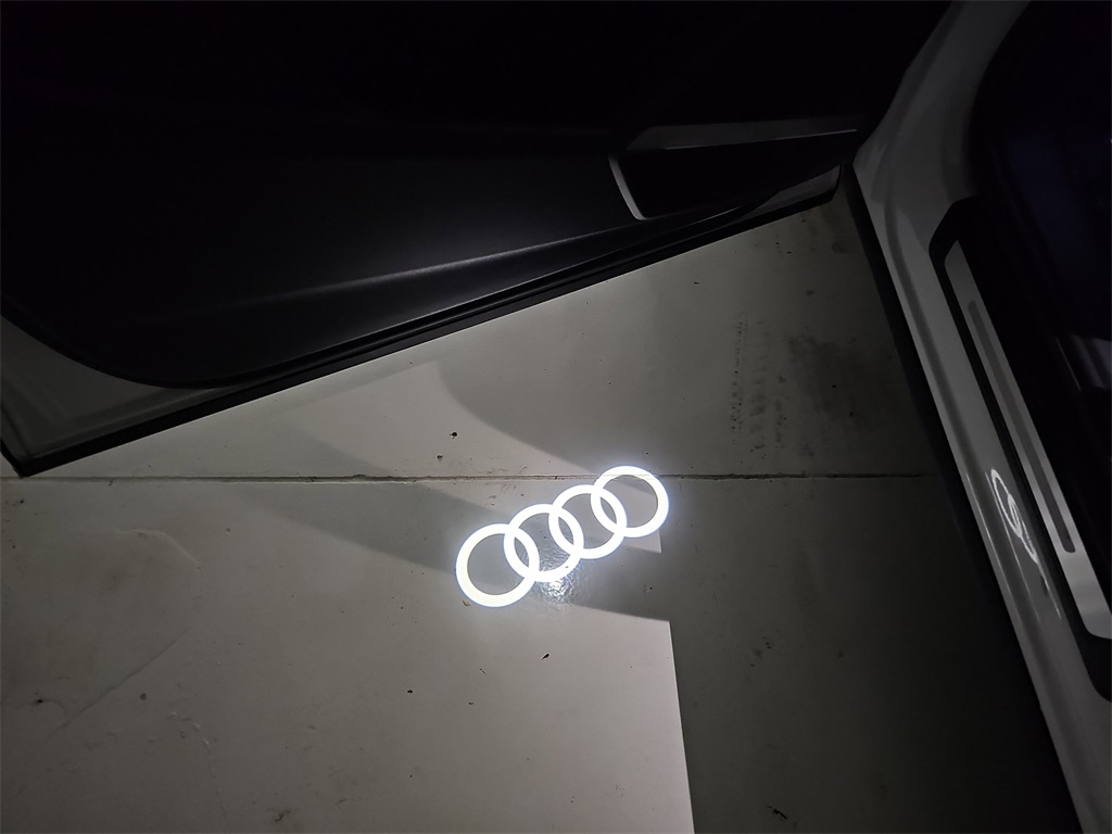 2021 Audi Q5 45 Premium Plus photo 37