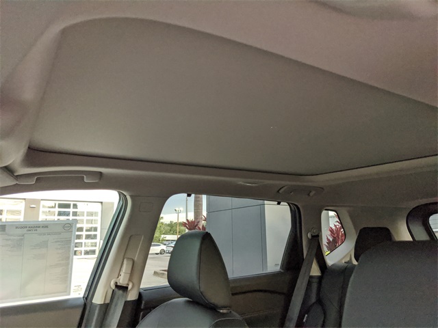 2026 Nissan Rogue SV photo 15
