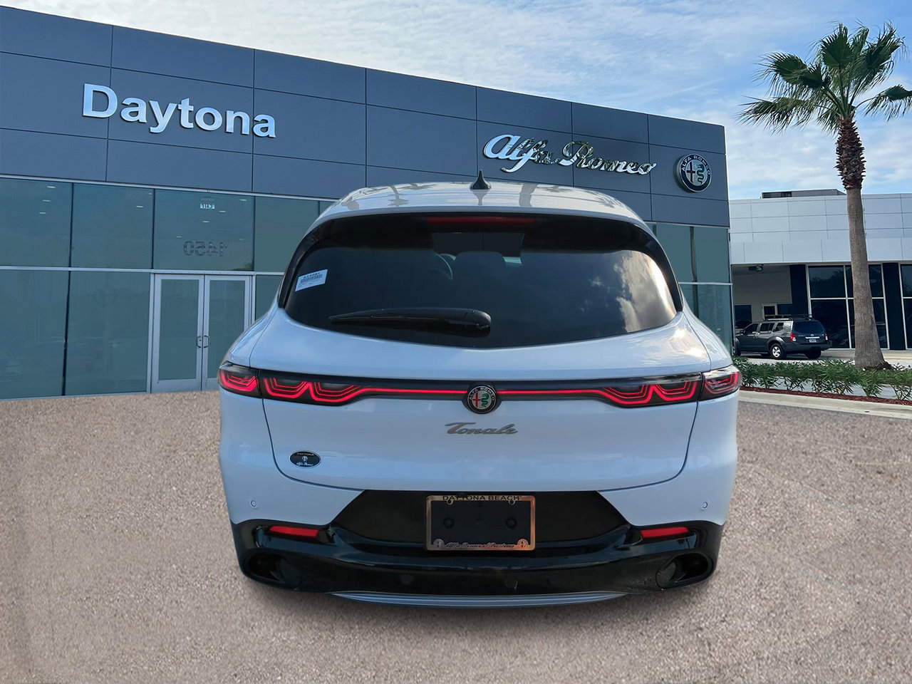 2024 Alfa Romeo Tonale Ti photo 4