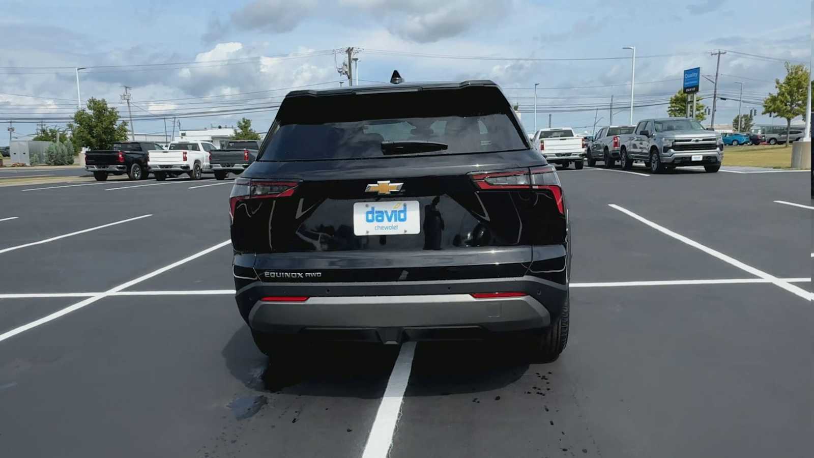 2026 Chevrolet Equinox LT photo 3