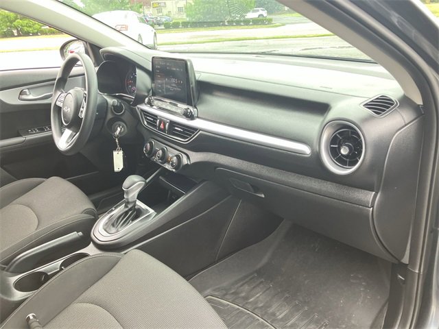 2023 Kia Forte LXS photo 17