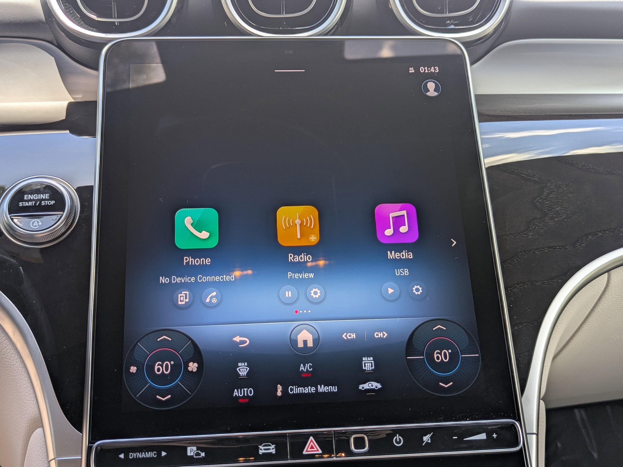 2025 Mercedes Benz GLC 300 4MATIC photo 20